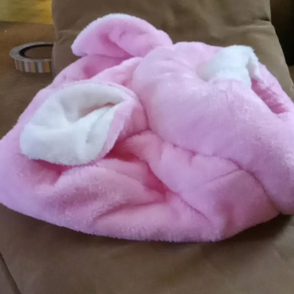 Cat bed in the form of a pink Bunny